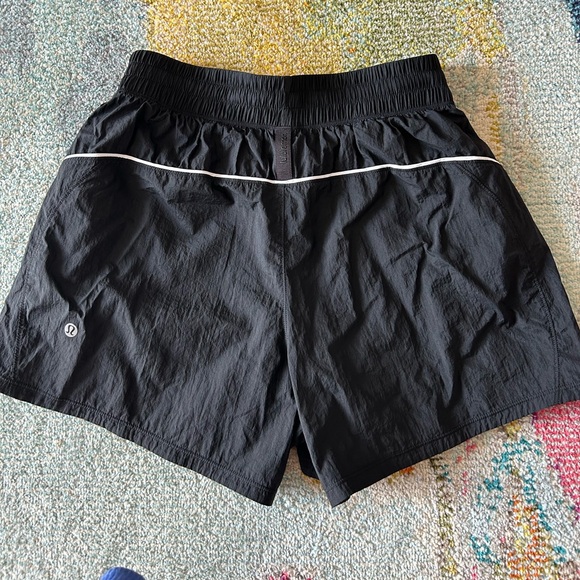 Lululemon License to Train Black Shorts - Picture 2 of 4